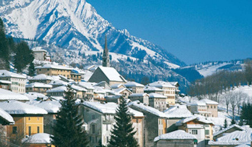 Taxus Hostel Pieve Tesino Eksteriør bilde